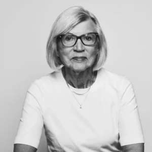 Black and white portrait of an executive woman with natural corporate makeup, styled by Waring Makeup, Ottawa Office Makeup Services.