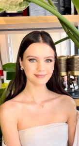 Natural graduation makeup with radiant skin and a fresh, polished finish, styled by Waring Makeup, Ottawa Graduation Makeup Artist.