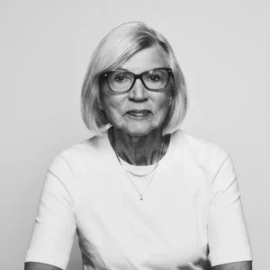 Black and white portrait of an older woman with natural makeup, styled by Waring Makeup, Ottawa Lifestyle Makeup Artist