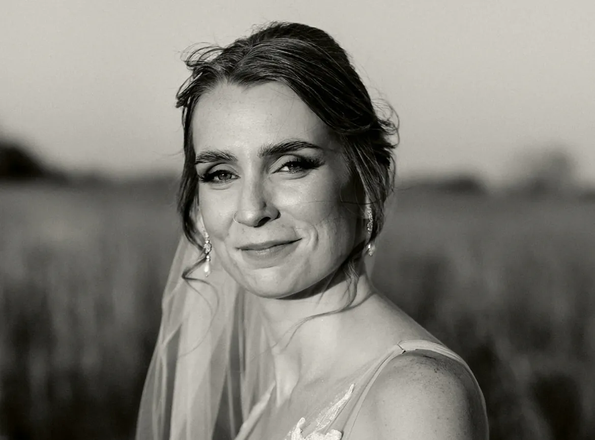 Waring-Makeup-Ottawa-Makeup-Artist-About-3-1170x866
